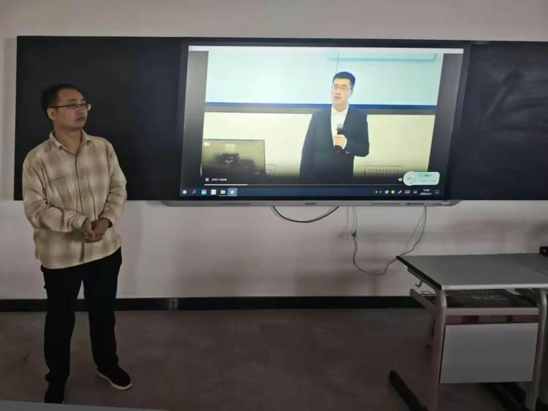 跨校联合思政课第四期：宣化科技职业学院师生学习清华大学形势与政策课 ——全面从严治党与反腐败斗争